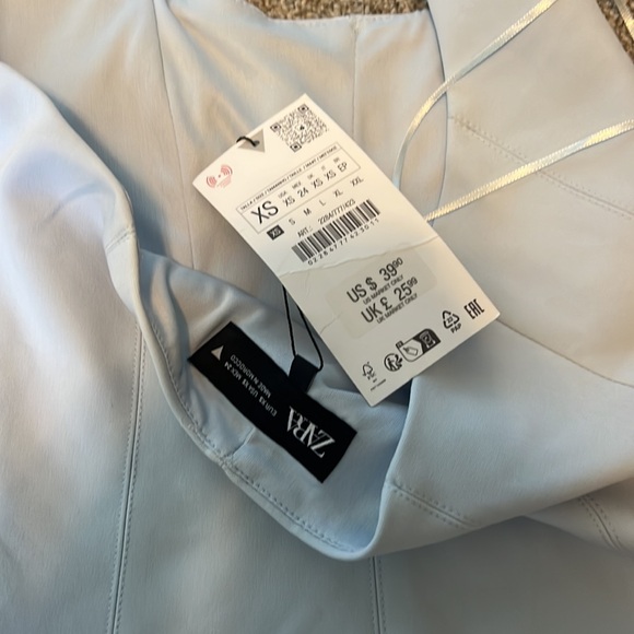 Zara Fitted Halter Top - NWT - Picture 5 of 5